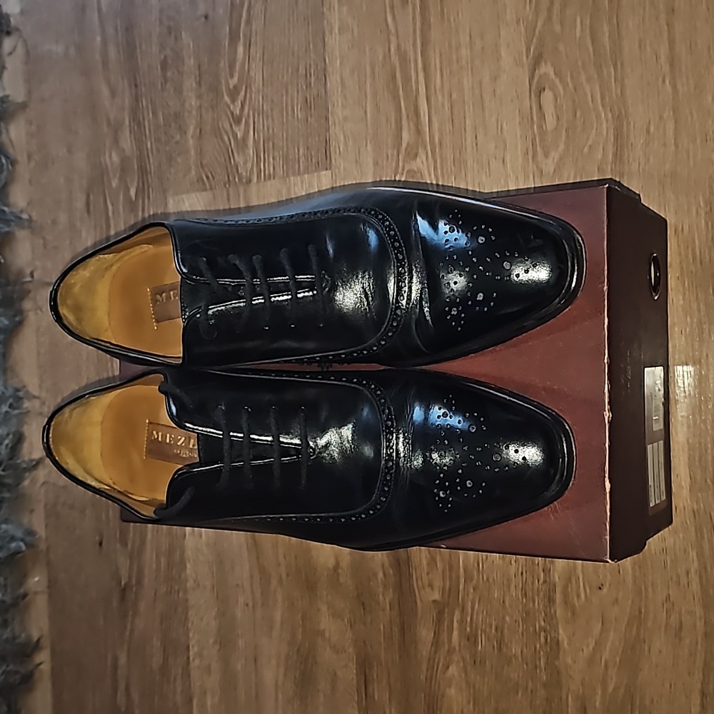Mezlan oxford dress shoes